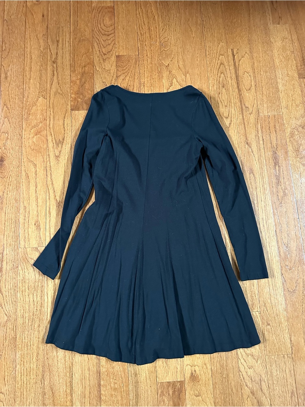 Express Dress - Picture 4 of 5